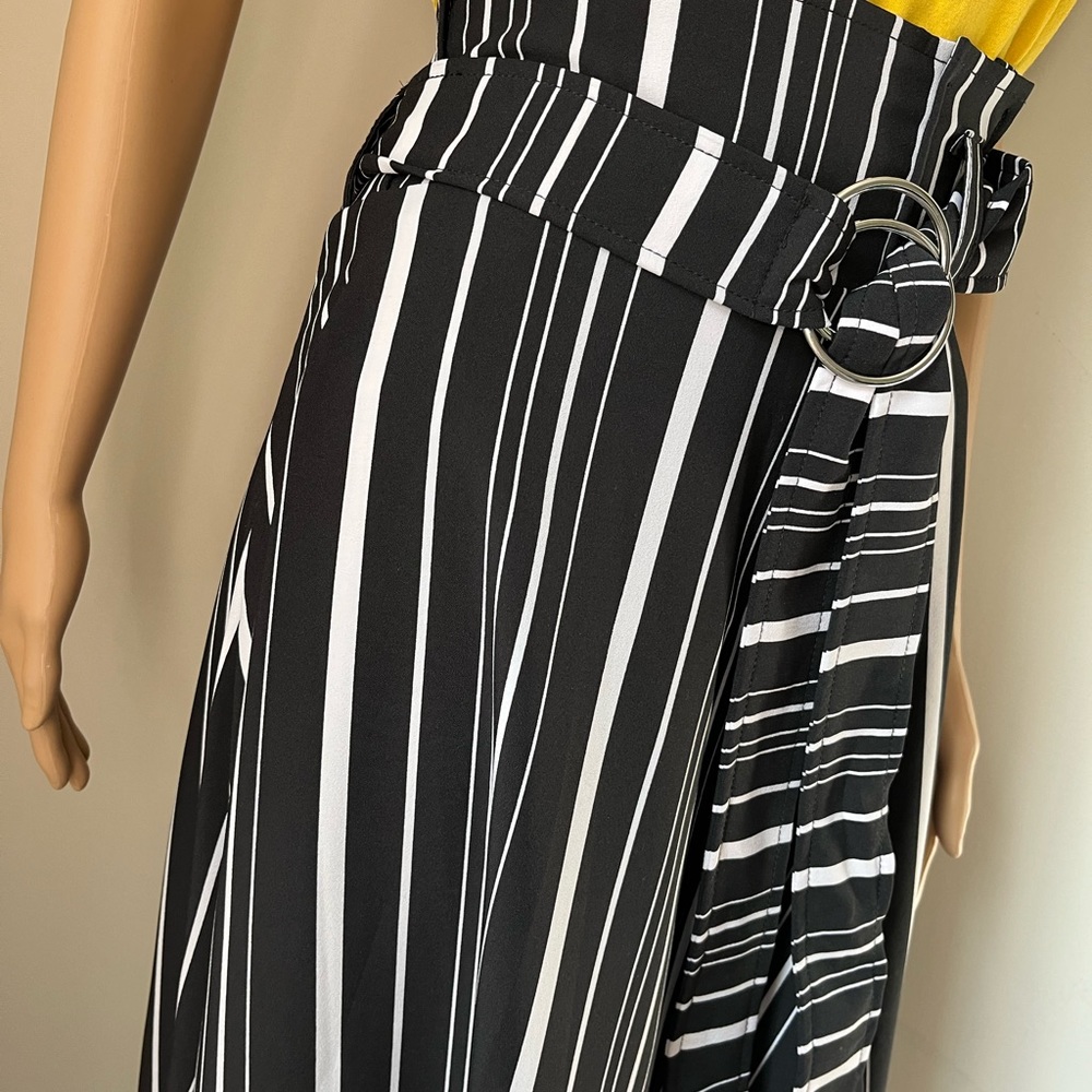 Ladies New York and Company maxi skirt size XL. - Picture 4 of 9